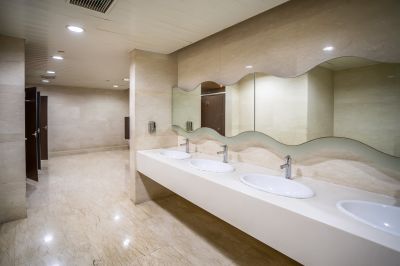 Modern Bathroom with Tech Features